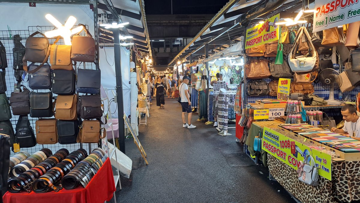 アジア名物雑貨売り
