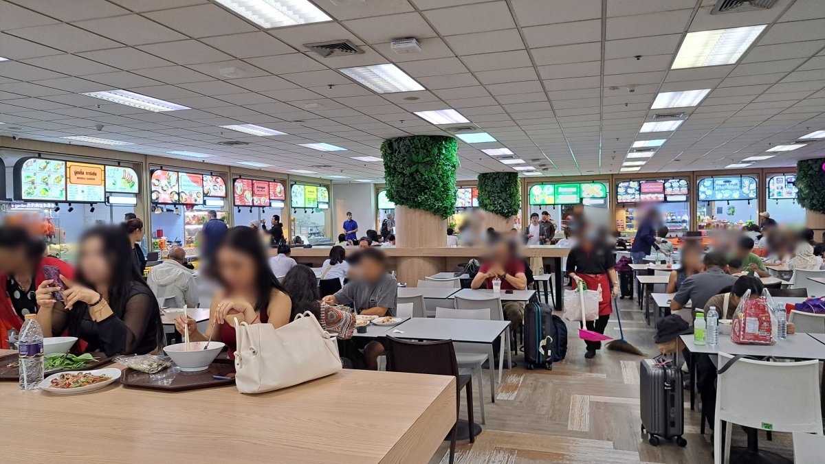 席はフリーシート