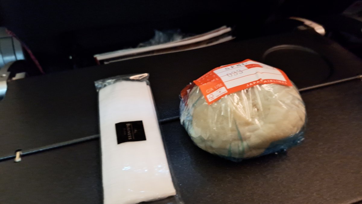 シーフードのお食事を選んだ場合に出てくる最初のパン