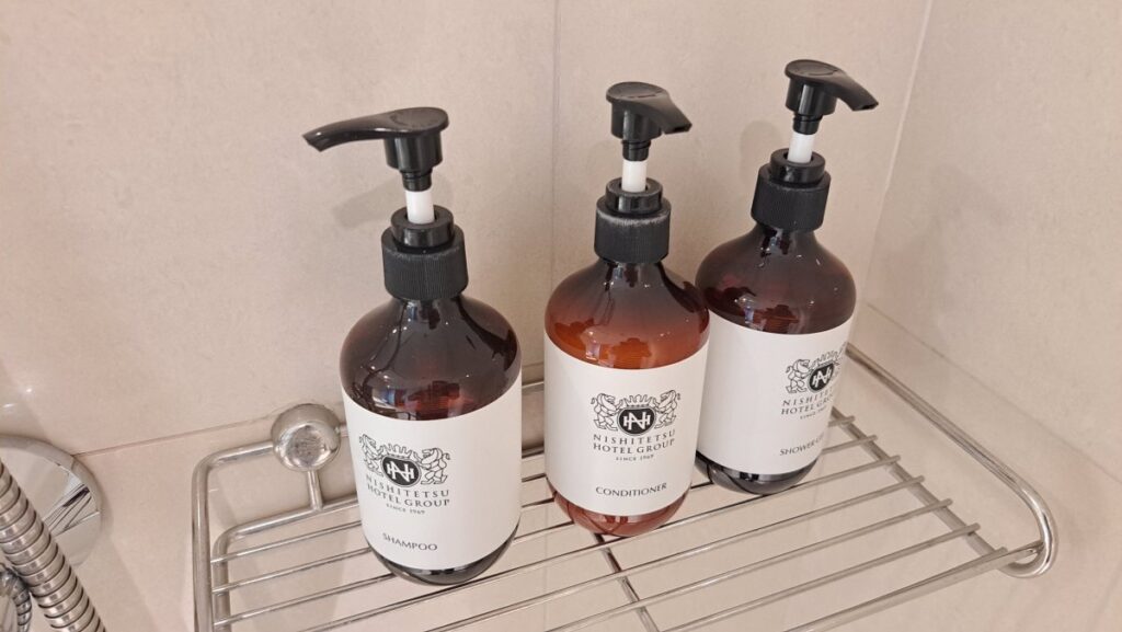 付属のシャンプーとボディソープ