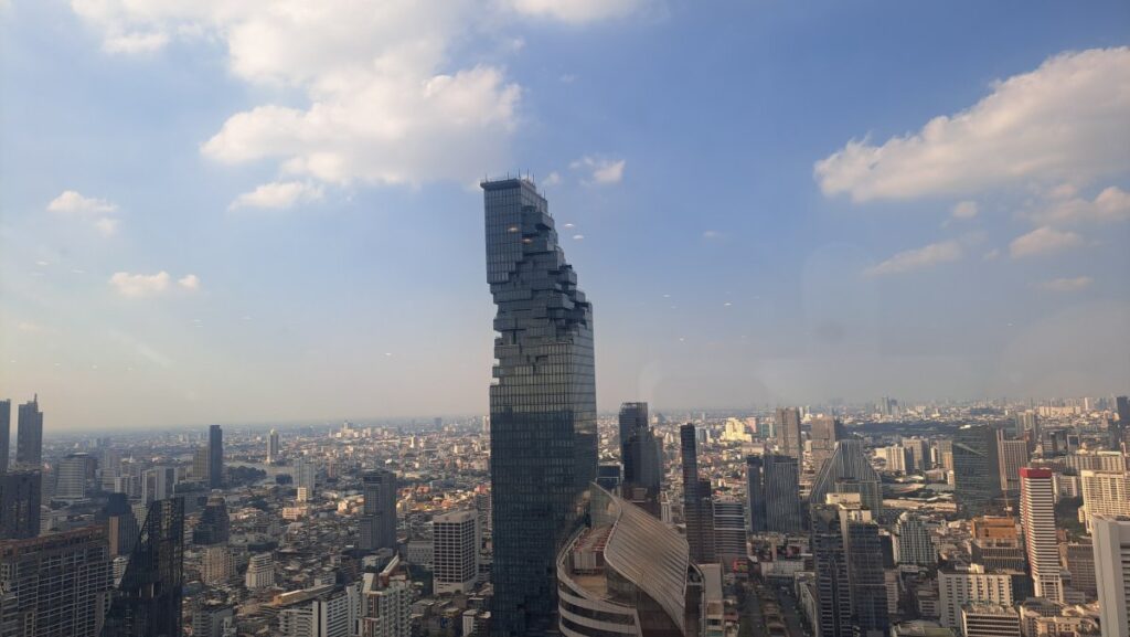 マハナコンタワー