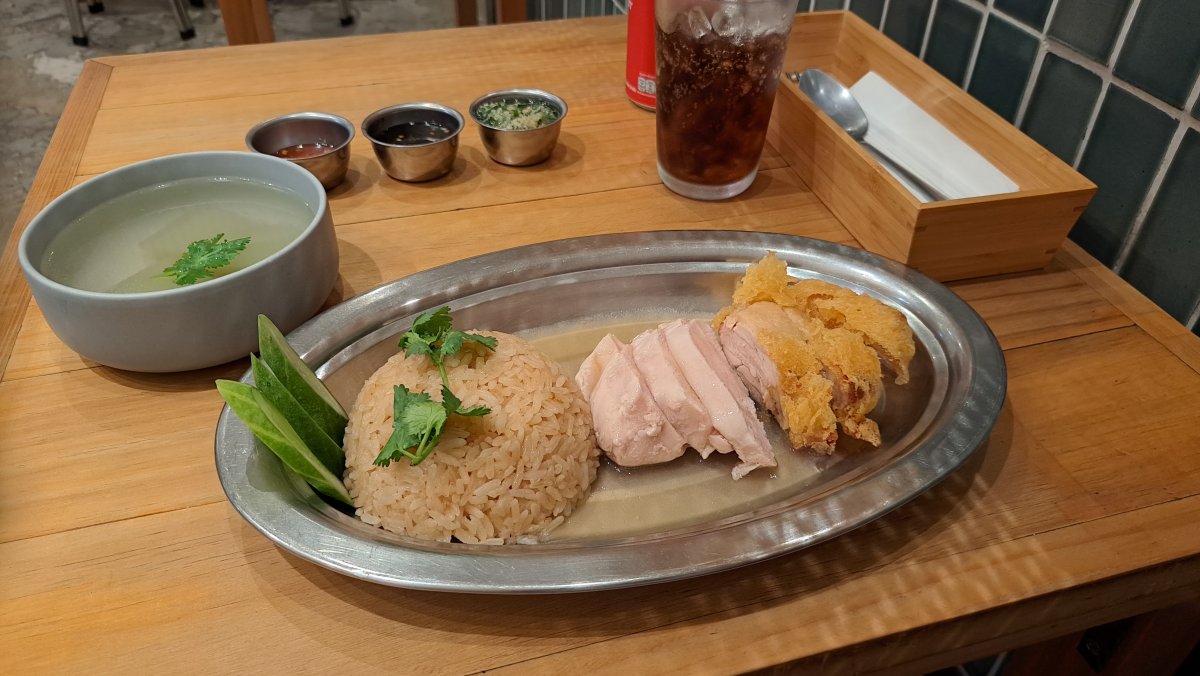 完成された美味しいカオマンガイ