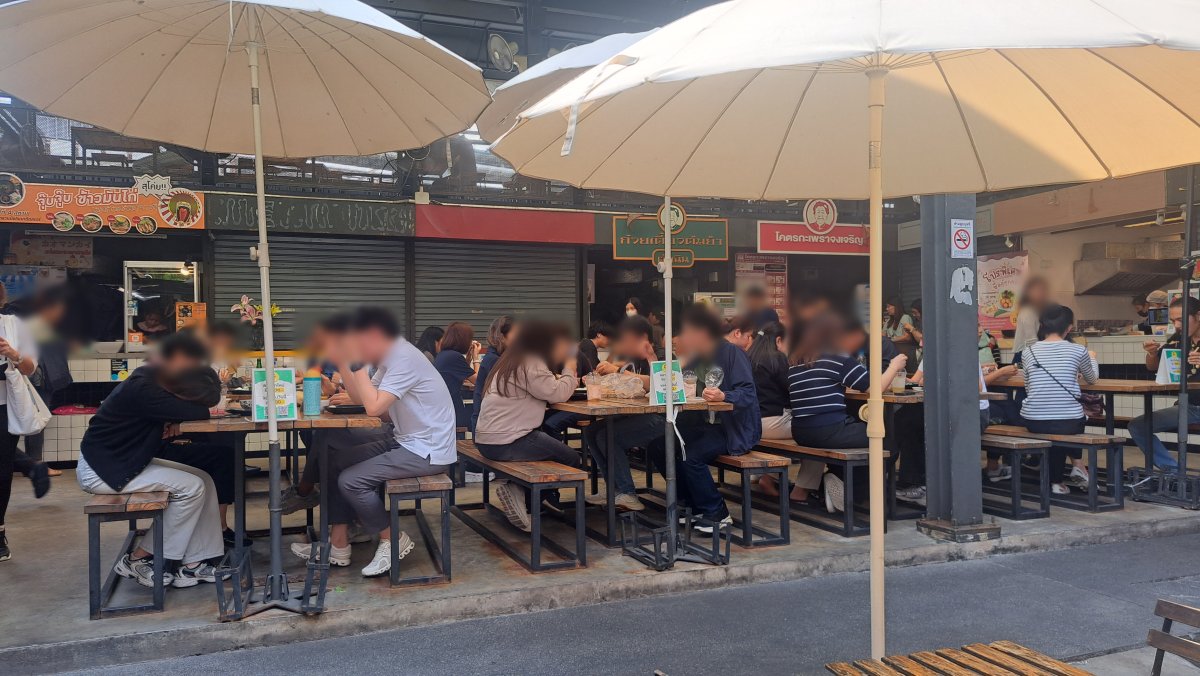 青空フードコート