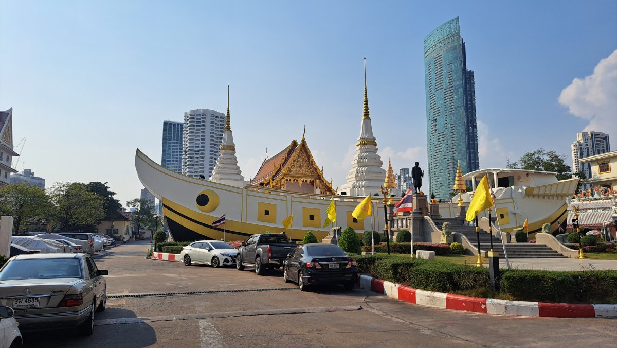 観光客が比較的少なく落ち着いた雰囲気