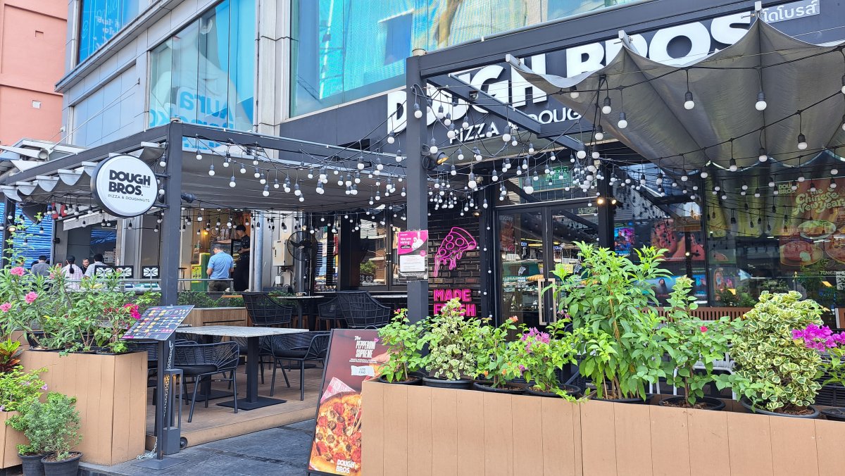 「Dough Bros」の外観