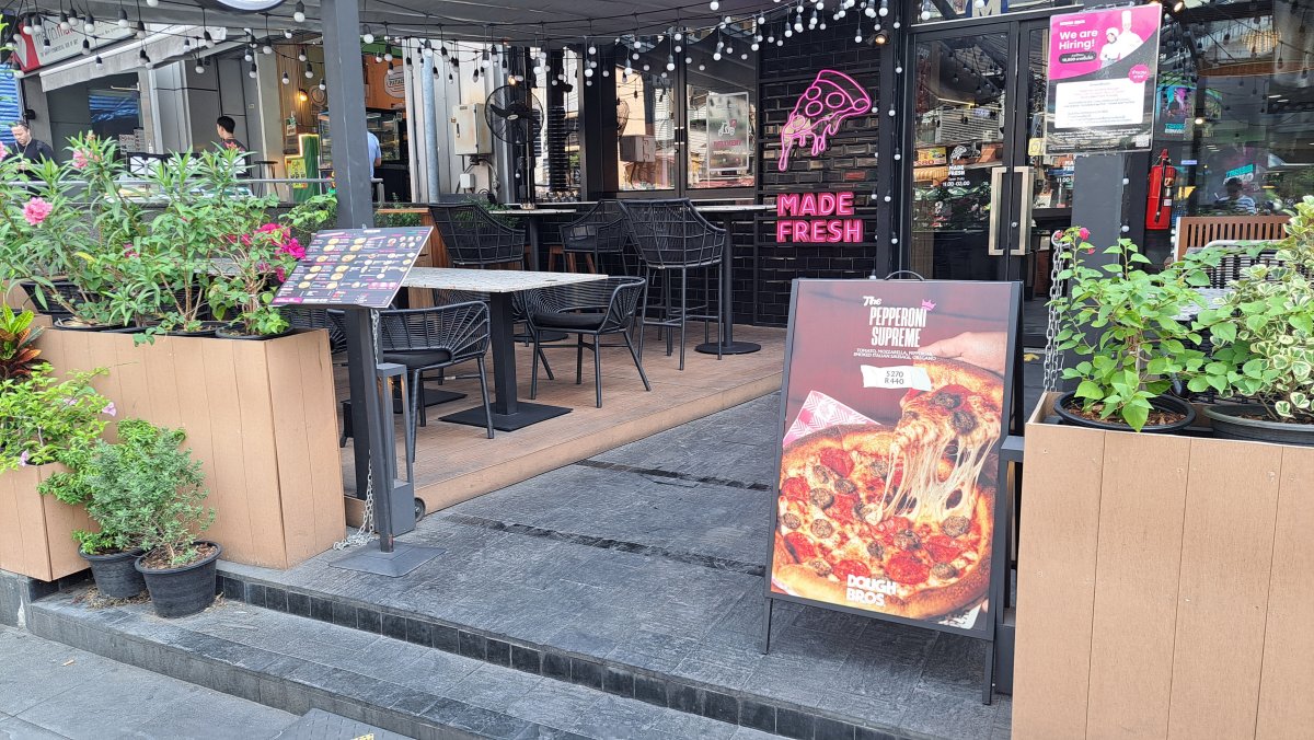 「Dough Bros」の外観