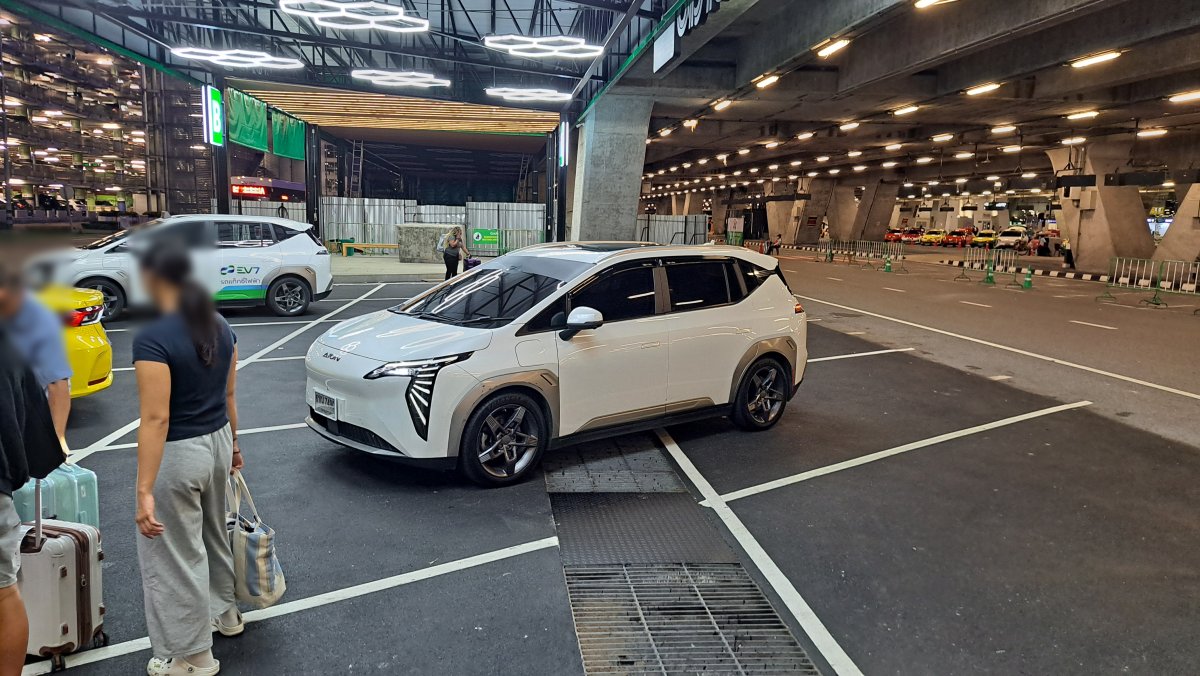 Grab Car が来たところ