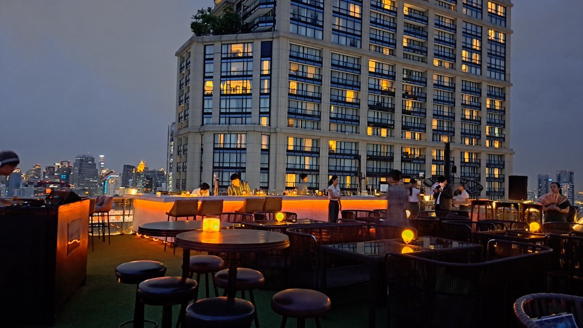 Vanilla Sky Rooftop Bar 全景