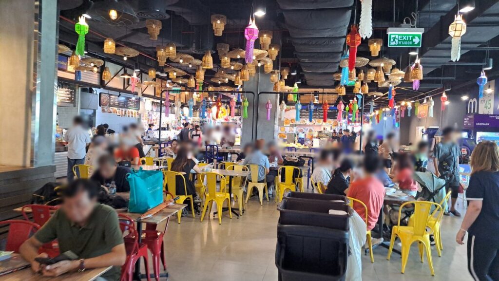 「Mixt Chatuchak」のフードコート