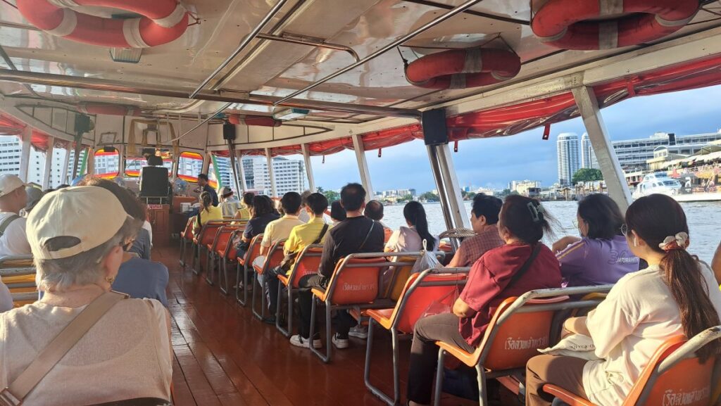 プラアーティット船着き場