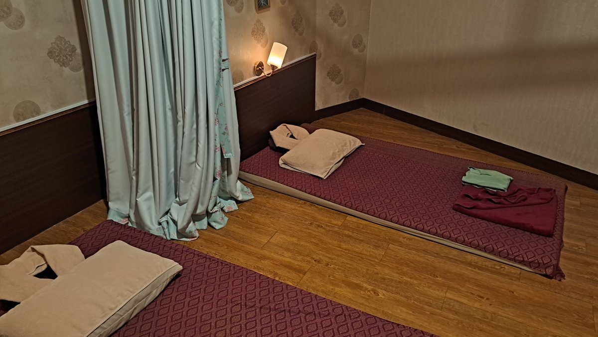 別室でのタイマッサージ
